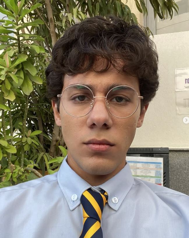 عمر رزيق